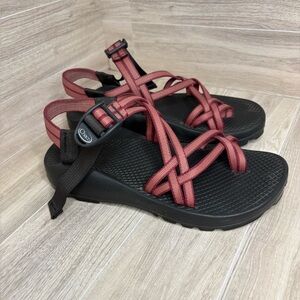 Chaco ZX2 Vibram Outdoor Sport Sandals Strappy w/ Toe Strap Women's size 7